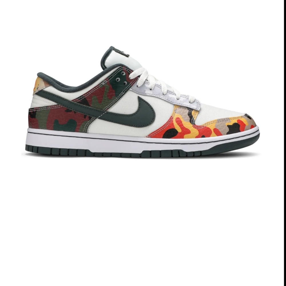 Nike Dunk Low SE
